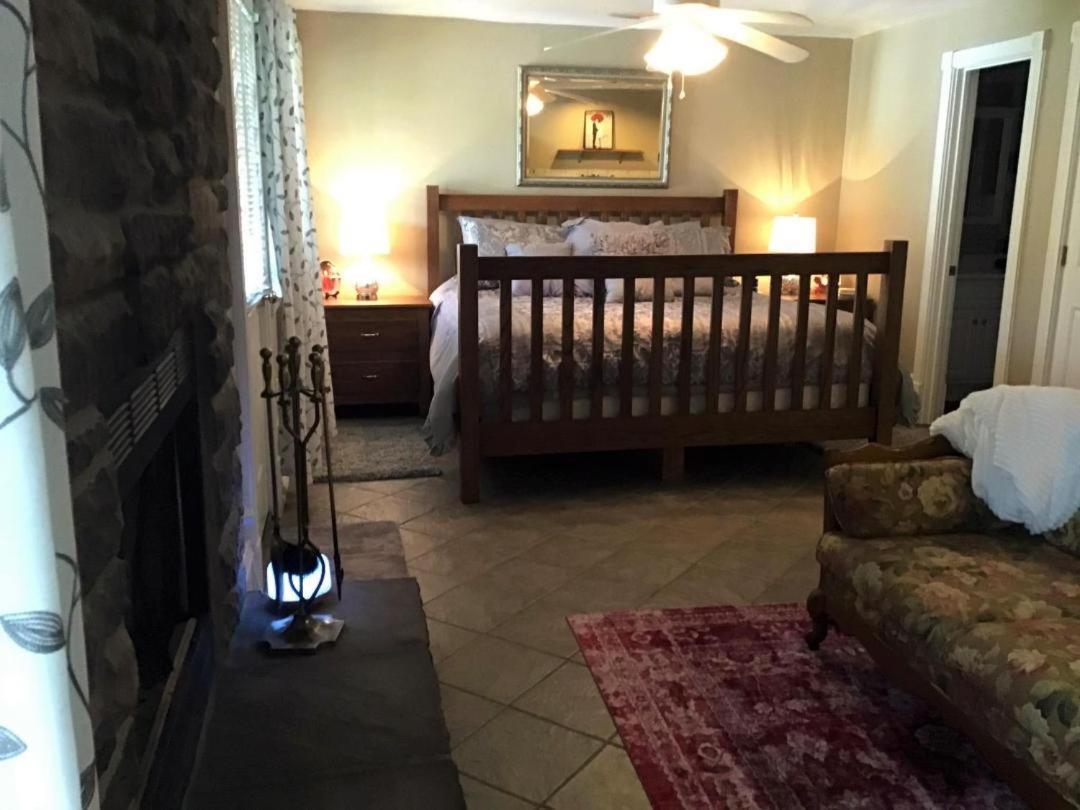 Plain & Fancy Bed & Breakfast Ironton Eksteriør bilde